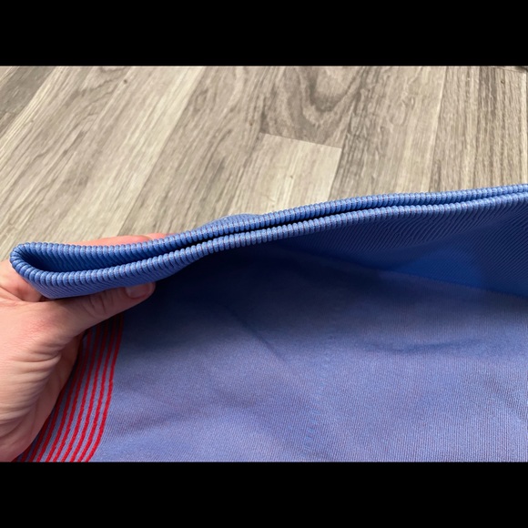 Fabletics Seamless Stars and Stripes Blue and Red 7/8 Leggings - Picture 9 of 14
